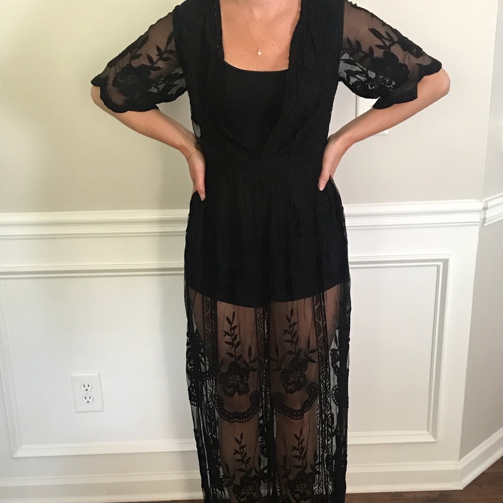 American threads black lace dress